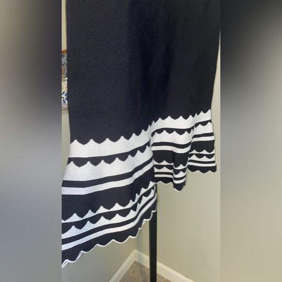 Yigal Azrouel Inc Black & White Striped Off Shoulder Knit Dress - Picture 14 of 14